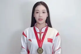 吴柳芳一夜掉粉600万，但对幕后机构处罚过轻图片