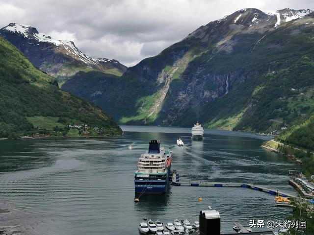 在挪威峡湾，一天三次轮渡，带来的震撼体验