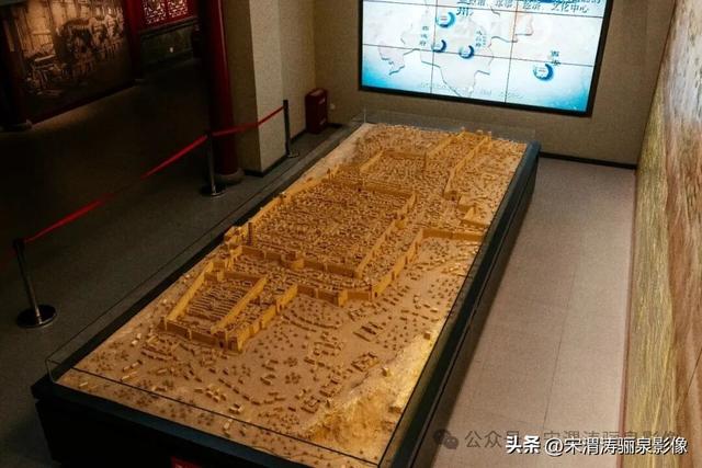 甘肃兰州：兰州两日游之兰州市博物馆文物丰富 宝塔保佑 环境一流