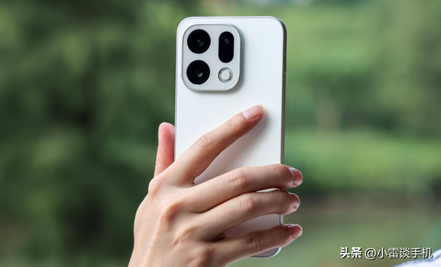 OPPO FindX9系列：倘若钱多没处花，可以线上冲首发