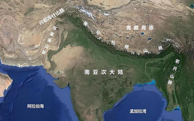 印度学者提问李光耀：印度该怎样崛起？李光耀：没有人能改变印度