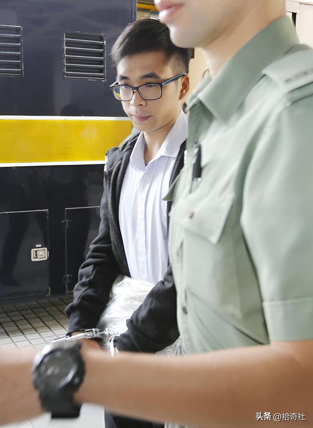 小太妹操控三中年男人，教训说她坏话男生，围殴后抛入大海中溺毙