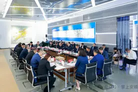 杨昌鹏与中国农业发展银行贵州省分行党委书记、行长花云一行座谈图片