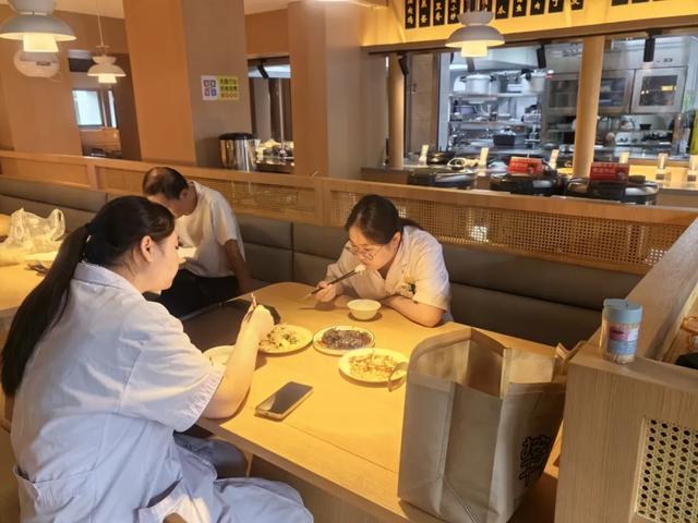 这里消费、生活样样好！藏在历史古街里的绣花功夫