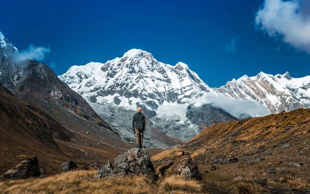 跨年去这个小国徒步，居然比国内还便宜？