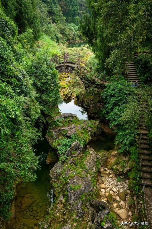 渠县賨人谷的秋天“水”醒啦，去解锁川东小九寨！