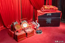 什么叫压箱底 ？压箱底压的是什么？图片