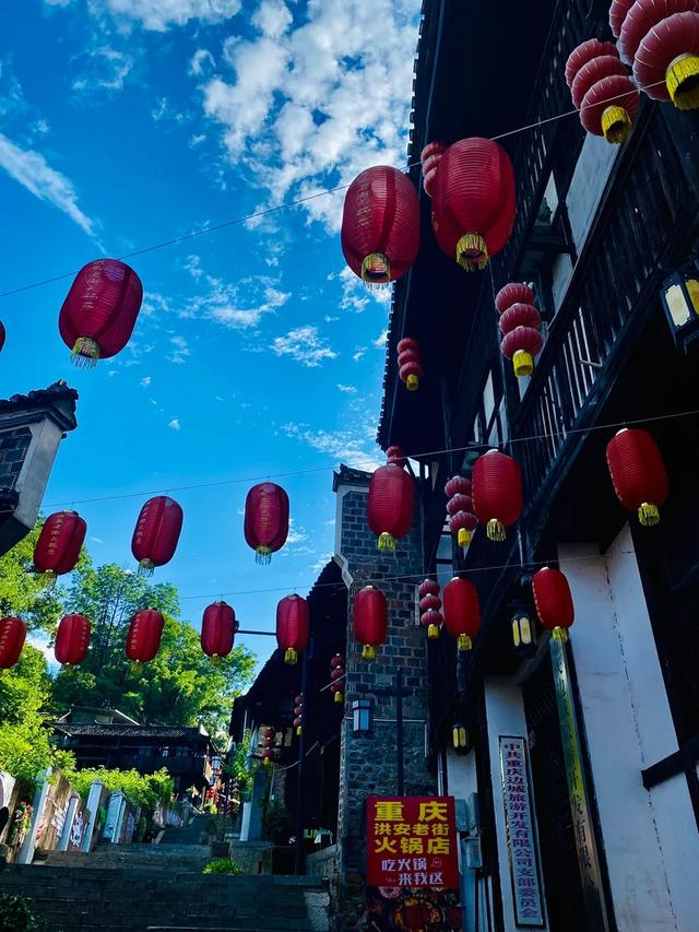 边城印象:一口吃三省 三地闻鸡鸣!