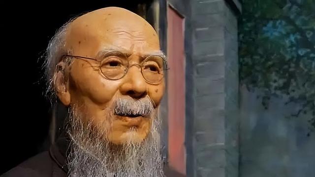 晚清太监尹春如，给齐白石看大门22年，没有工钱，每月就给几幅画