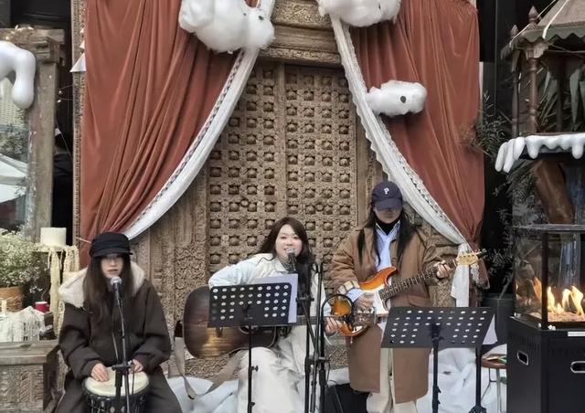 彭州元旦假期迎来开门红！“彭派生活”与市民游客“撞个满怀”