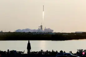 越南向美国关税政策伸橄榄枝 或修法允星链落地图片