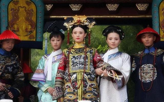 皇帝，皇后上厕所都有流程，这待遇一般人真享受不到，不过太遭罪