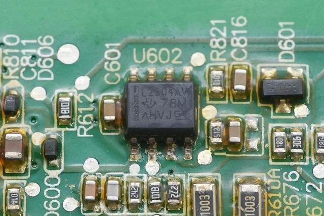 重达18斤的大块头，内部全是灰，麦格米特15kW充电模块拆解