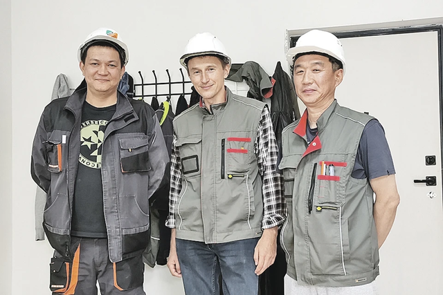 西方打破头也没想到，竟有10万朝鲜人驰援俄罗斯，平壤太大方了
