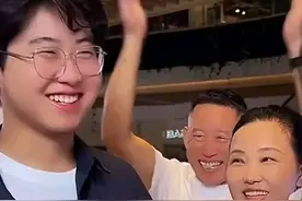 有压力！孙卓说我又不是明星，我啥也没干！谢谢大家这么喜欢我！图片