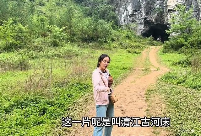 湖北利川:一户人家独占一个山头,隐居山谷间,过着世外桃源般生