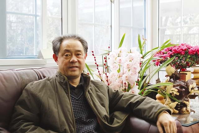 闹大！南京博物院事件升级：退休员工联合42人实名举报，官方介入