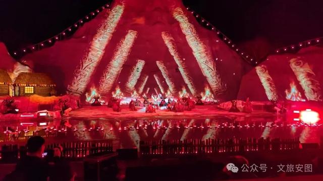 【“双线”开通 畅游安图】中秋遇国庆，做好准备邂逅长白山下的秋日浪漫吧~