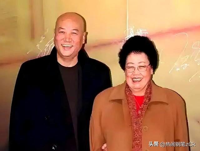身价过百亿，坐拥北京一条街，出门私人飞机，京圈内的富婆都有谁