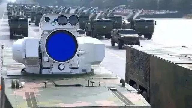 定向能武器装备首次亮相阅兵场