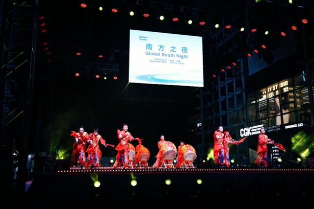 全球南方媒体智库高端论坛嘉宾探访滇池度假区 沉浸式体验春城魅力
