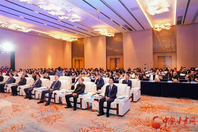 丝绸之路（敦煌）国际文化博览会品牌运营推广暨敦煌“会展季”成都推介会在四川成都召开