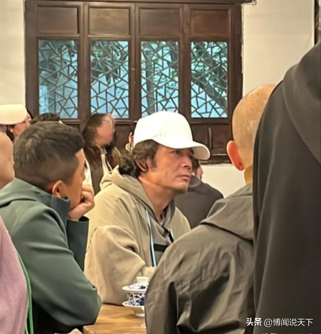 不顾央视警告顶风作案，与刘涛传绯闻的杨烁，如今下场怪不得别人