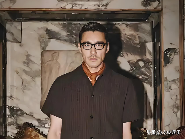 演员亲兄弟，境遇大不相同！弟弟住豪宅，哥哥却在成名后锒铛入狱