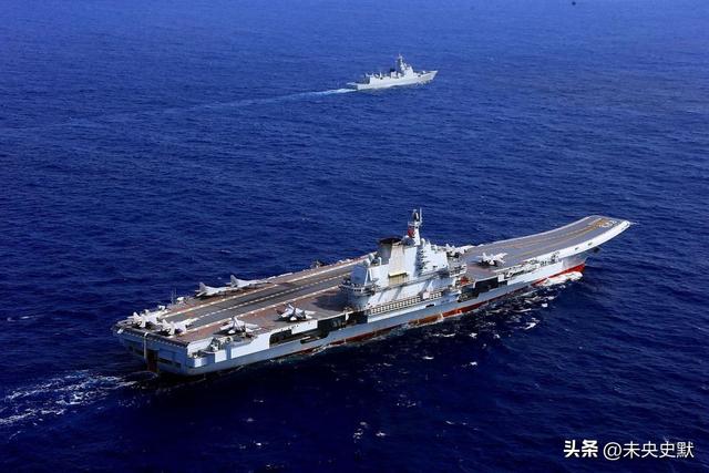 5艘航母云集中国近海，中美巅峰对阵，特朗普明牌，逼着中国接招