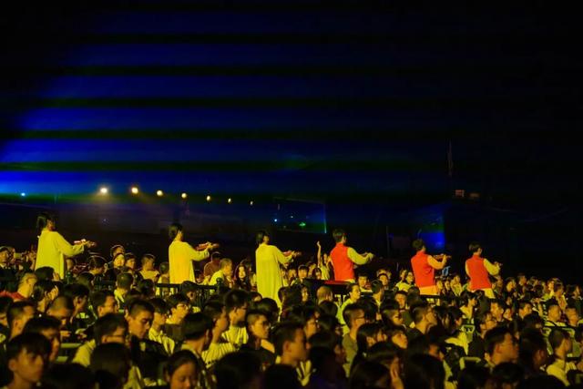 暑期又破纪录，创单月历史新高！印象大红袍好成绩的背后是什么？