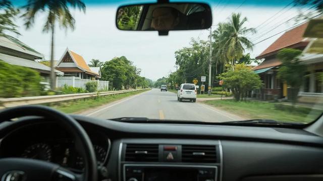 泰国自驾避坑宝典：右手舵、环岛路，一篇全搞定