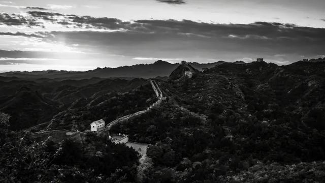 巨龙盘踞金山岭长城！