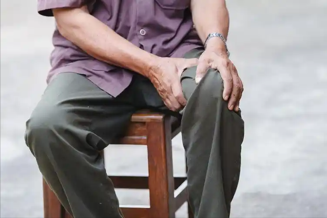 人活多久，看下半身就知道？寿命长的人，下半身一般有这5个信号