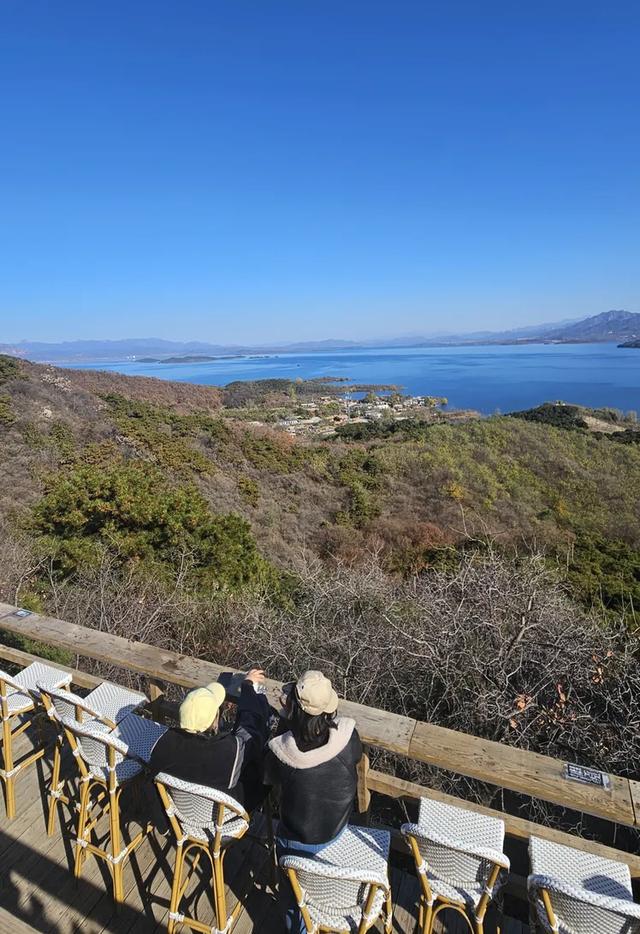 登上这个 180° 观景台!您就会知道,北京真的有 “海”!
