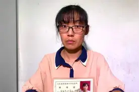 陈春秀，农村女孩，被富家女顶替上大学，16年后发现，如今如何？图片
