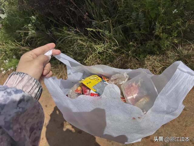 文笔海这么美，那些乱丢垃圾的，你怎么忍心?！