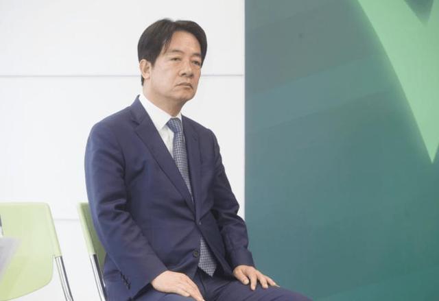 2大消息传来，赖清德即将离台，人民日报发声，对赖改了新称呼