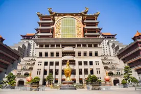 广西玉林神秘建筑，20多年没人说清它的来历， 与张子强有关？图片