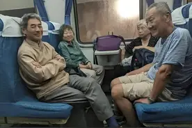 为什么宁愿坐19小时的绿皮火车，也不愿选择几个小时的高铁图片