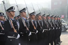 新疆警察学院，是一所什么层次的学校，考上就能端上铁饭碗吗？图片