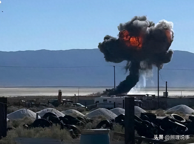 美国飞行表演队的F-16还能飞多久