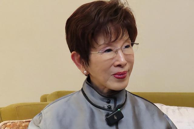 赖清德拦也拦不住！国台办发出重大信号后，洪秀柱抵达北京，在落地的那一刻，做出郑重表态