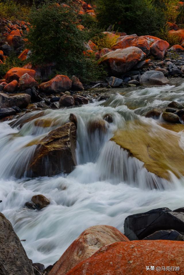 川西新通车的金川县至小金县的金小路即将成为下一条网红路