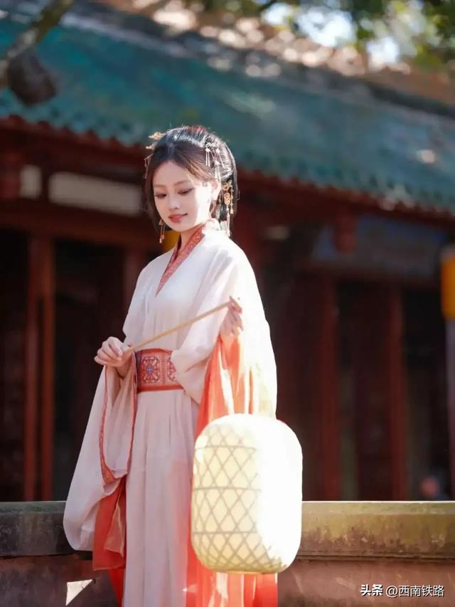 动车最快16分钟,票价仅需12元