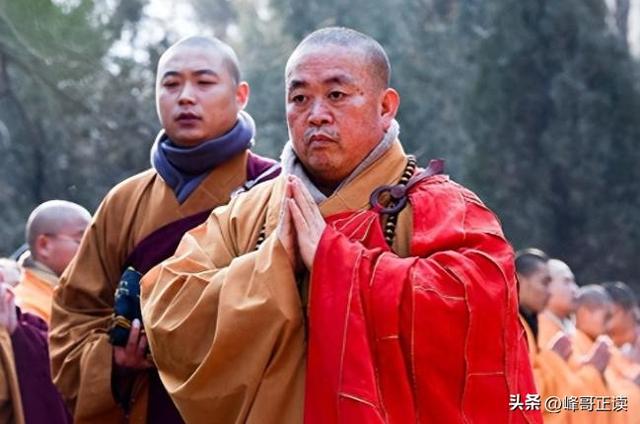 释永信倒台恶心一幕：自家亲兄弟火速跑路，外人却表示想为他养老