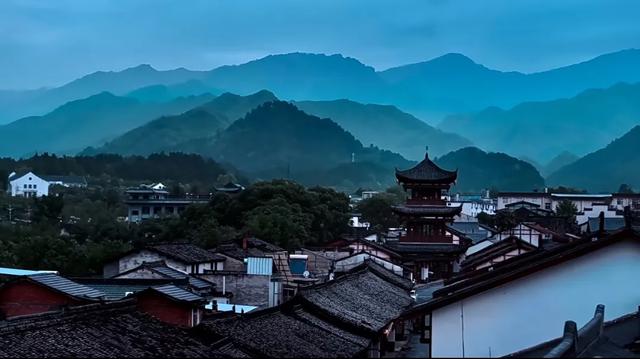 2025年的秦岭山麓依旧迷人