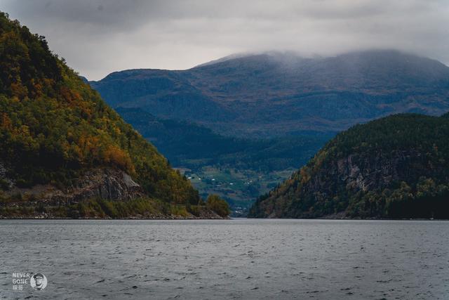 挪威秋韵，峡湾森境