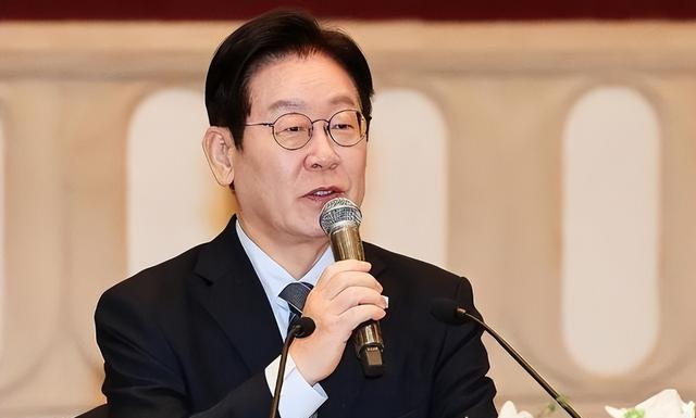 李在明访华归来态度大变！不仅为了讨好中国	，更是为了韩国的生路