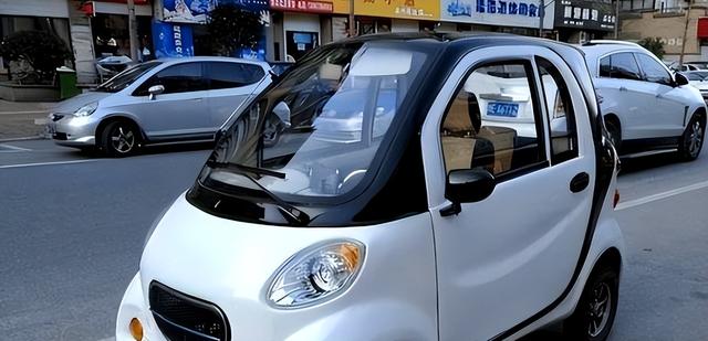 从满街乱窜到销声匿迹，谁杀死了中国县城的“三无神车”？