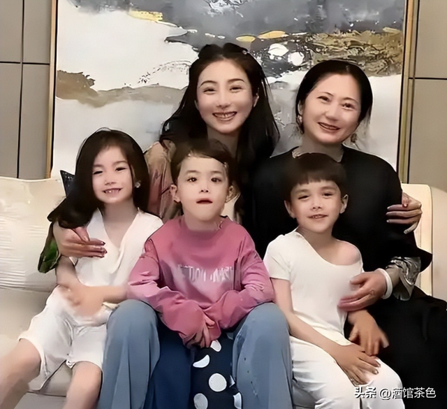 “买英国精子生3娃”的山东女人，7年后现状曝光，一年上百万开销